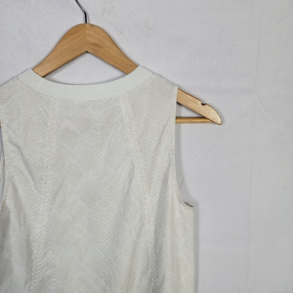 Women's Xxs Athleta White Sleeveless Top - Picture 5 of 5